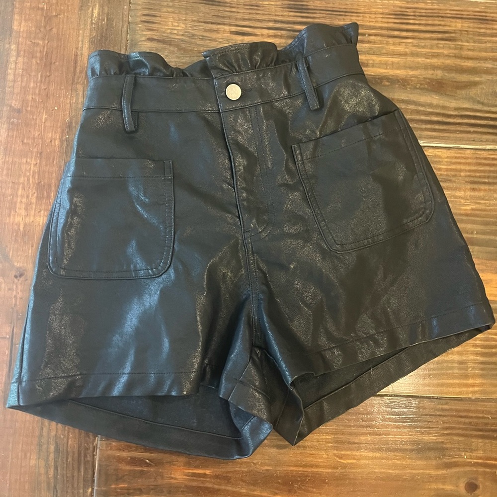 Francesca’s | Faux Leather Shorts | size S